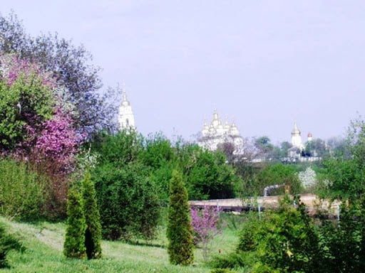 Полтавський ботанічний сад у різні пори року