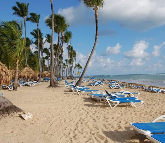 Жаркая зима от туроператора Kompas: топ-3 курорта для отдыха в декабре