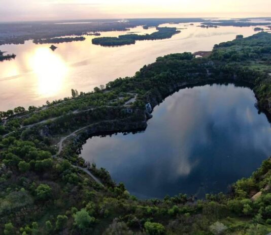 Чикаловский карьер: сердце природы, влюбляющее сердца людей