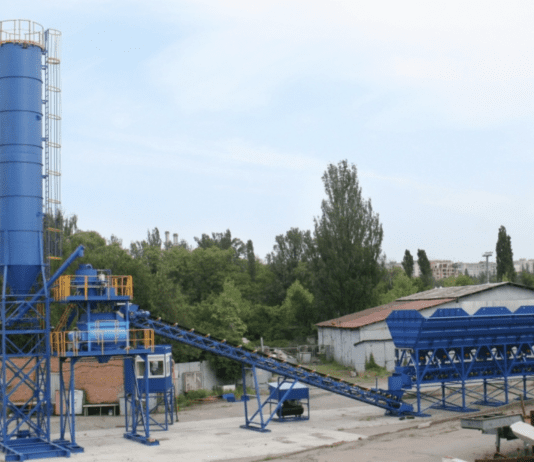 Кременчуцький завод “Кредмаш”: від асфальту до космосу