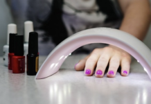 Лампи для манікюру: яку обрати майстру